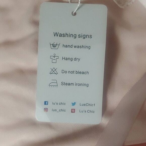 NEW WITH TAGS LU'S CHIC NIGHTGOWN - Picture 3 of 5